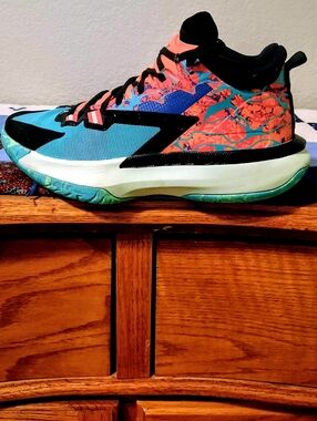 NWOT MENS NIKE AIR JORDAN "ZION 1 (PLANET Z)" BASKETBALL SHOES. SZ 9